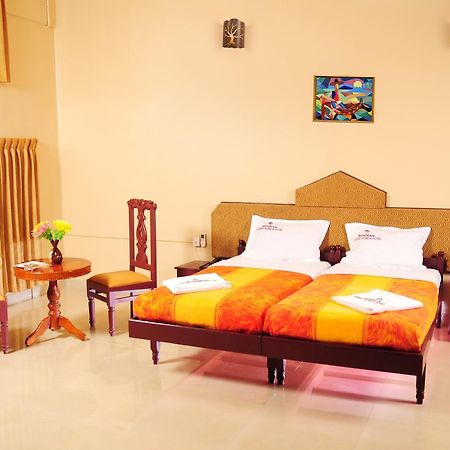 Hotel Nuhman Kondotty Extérieur photo