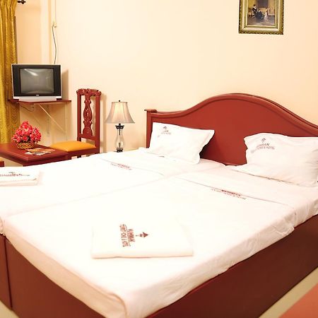 Hotel Nuhman Kondotty Extérieur photo