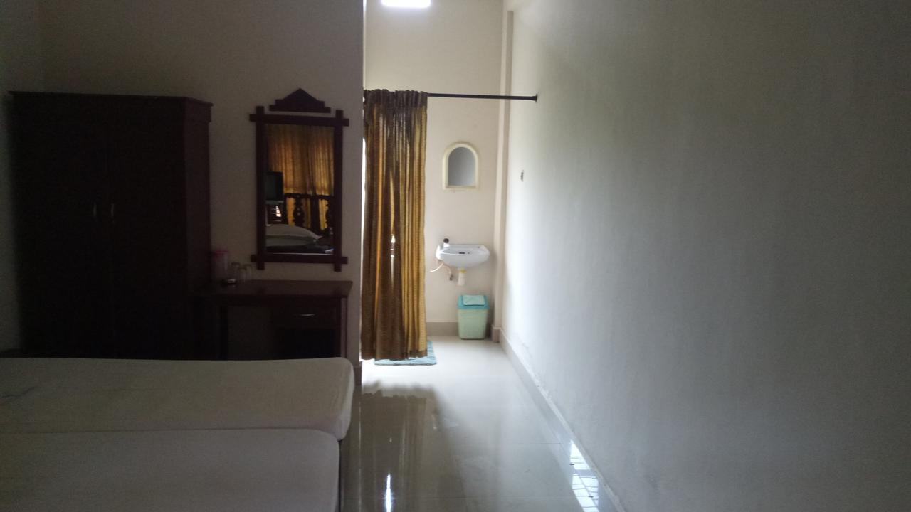 Hotel Nuhman Kondotty Extérieur photo