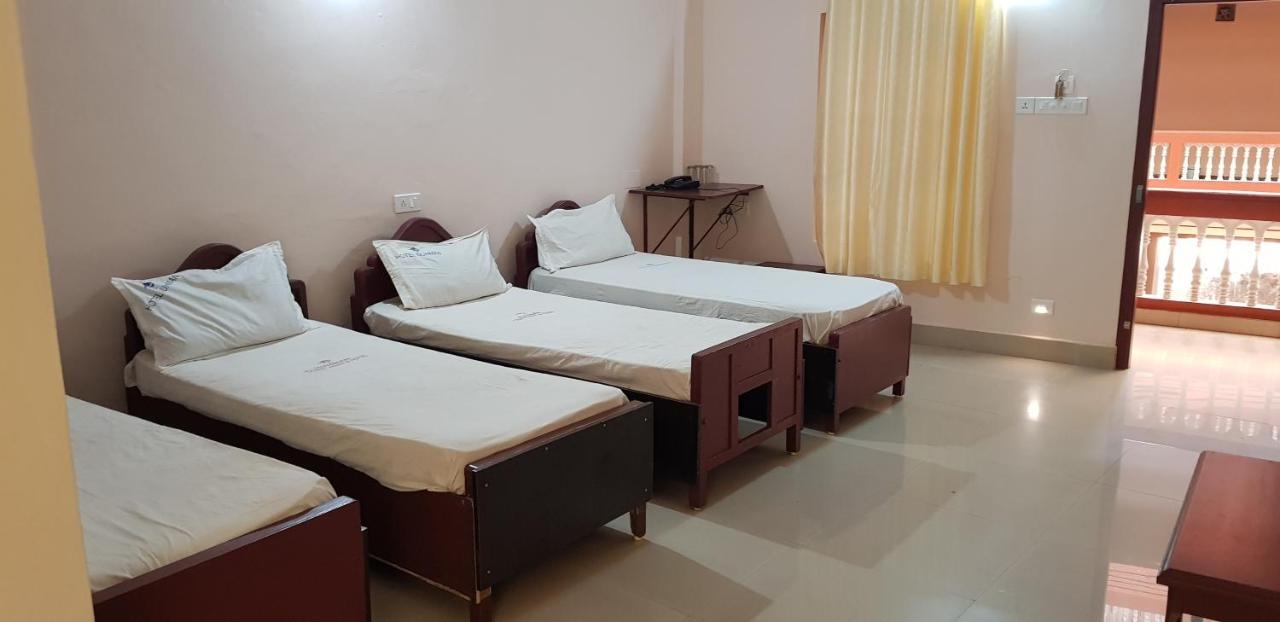 Hotel Nuhman Kondotty Extérieur photo